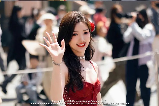易烊千玺：票房破200亿，只是璀璨星途的序章‌